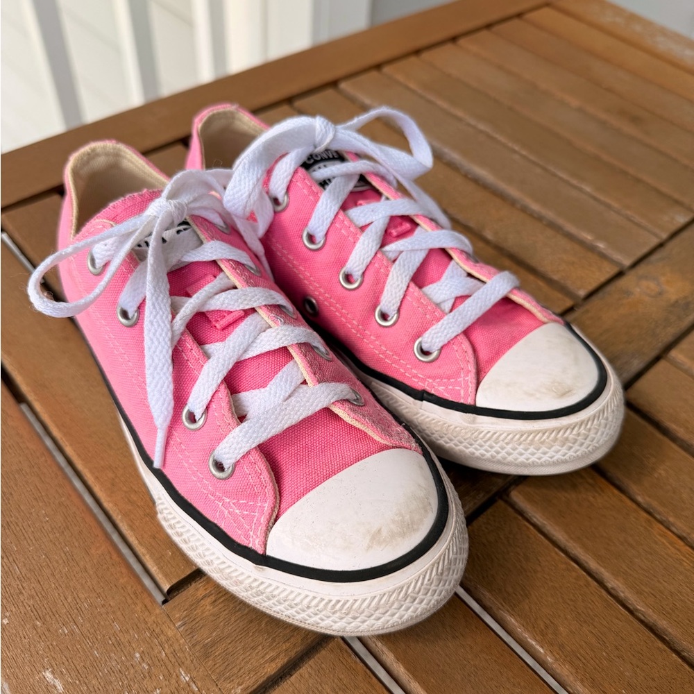 Kids Girls Pink low top Converse Shoes 13.5